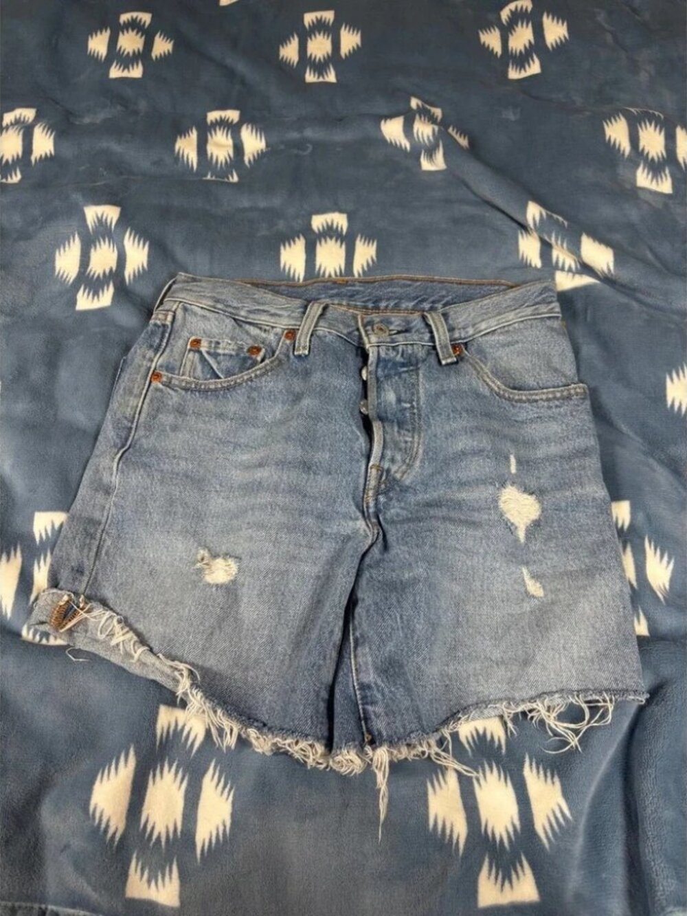 Levis Premium 501 Original Distressed Light Wash Denim Shorts W25 29961-0005